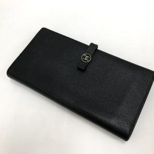 CHANEL(シャネル)　Wホック　ココマークボタン　長財布